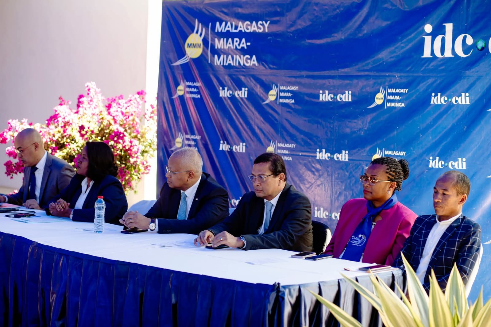 Parution Midi Madagasikara 04/12/2025 Malagasy Miara Miainga : « La Refondation n’est pas un slogan, c’est un processus politique exigeant »